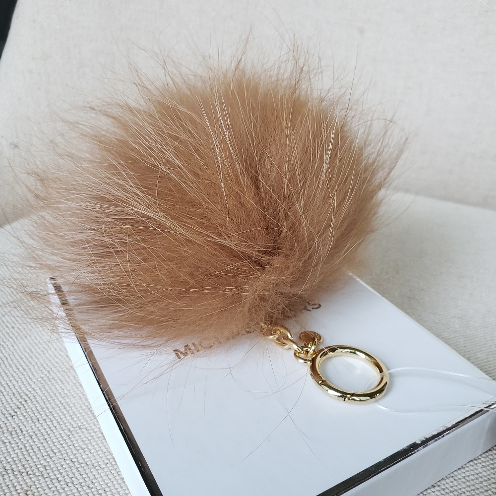 SOLD Michael Kors Ciara Bag + Wallet + Pom Vanilla - Picture 5 of 7